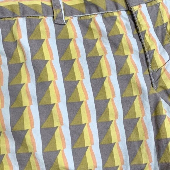 Gap Multicolored Geometric Striped Hadley Shorts - Picture 3 of 4
